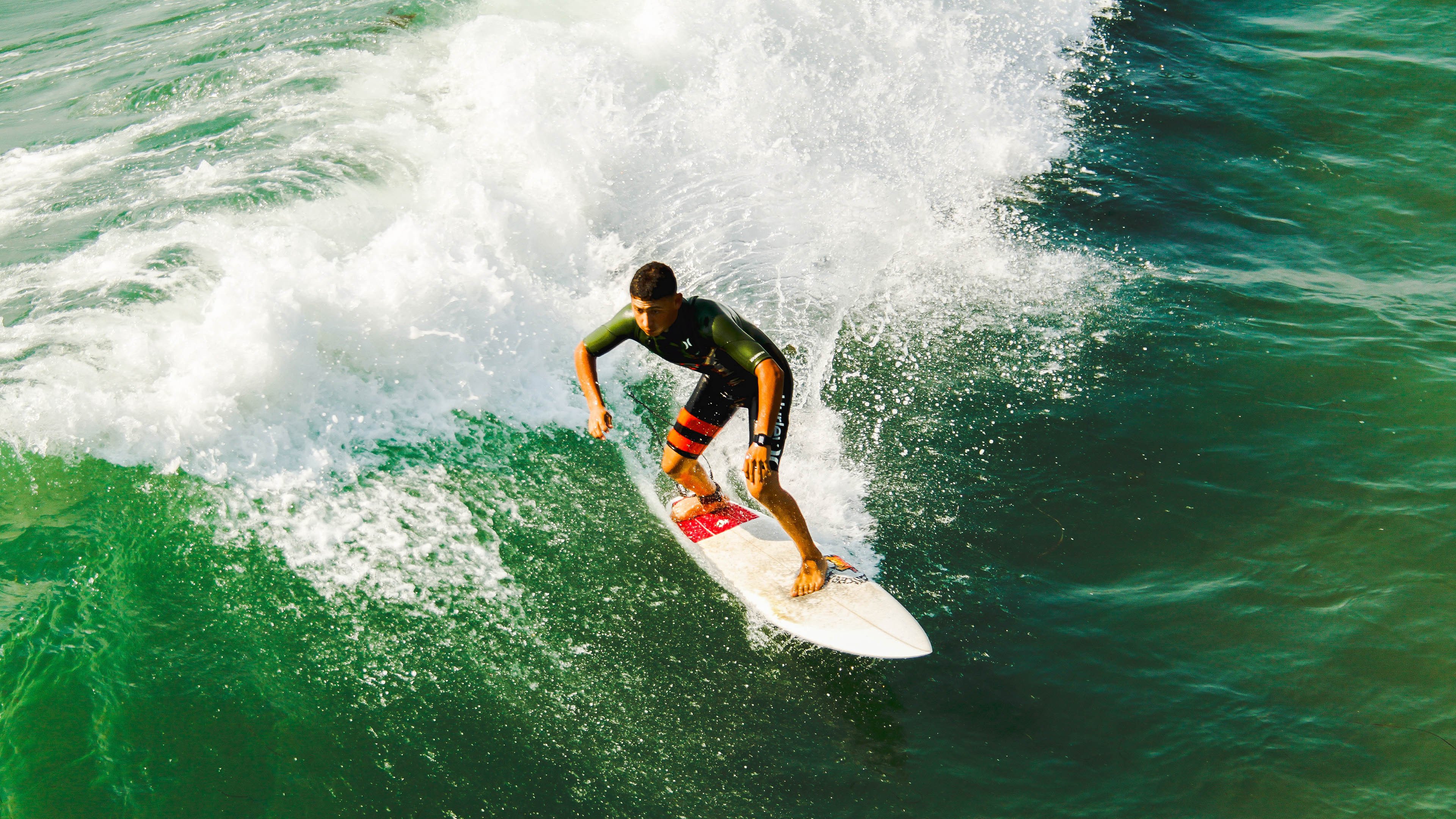 国际骑行节城市绕圈赛 多国车友共享“车轮上的友谊”